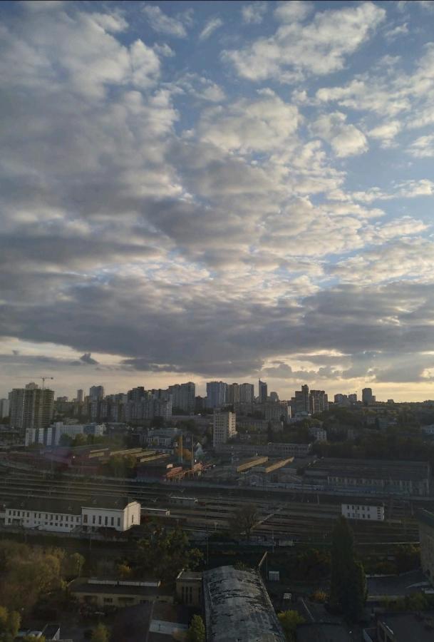 Viktory 5 B, Apartments Kijów Zewnętrze zdjęcie