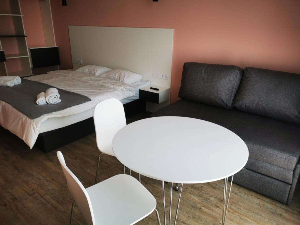 Viktory 5 B, Apartments Kijów Zewnętrze zdjęcie