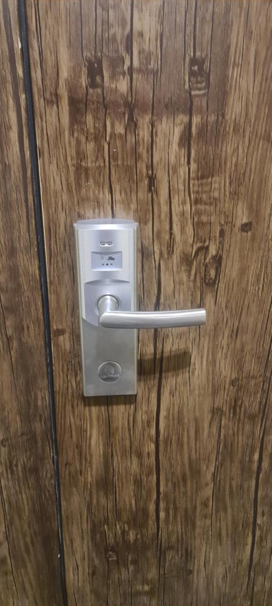 Viktory 5 B, Apartments Kijów Zewnętrze zdjęcie